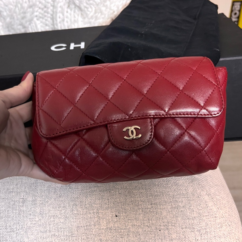 Chanel Red Quilted mini Leather Bag - Picture 2 of 8